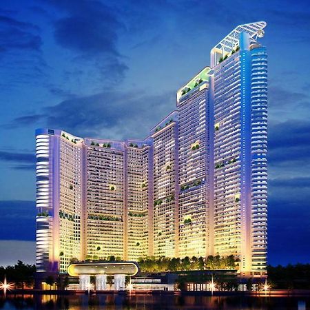 Siglo Suites @ The Acqua Private Residences Mandaluyong Exterior photo
